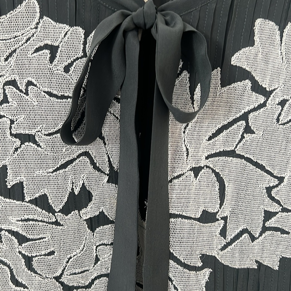 Gray silk top with embroidery neck tie - Picture 2 of 4
